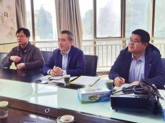 加強(qiáng)校企合作，推進(jìn)產(chǎn)學(xué)研深度融合